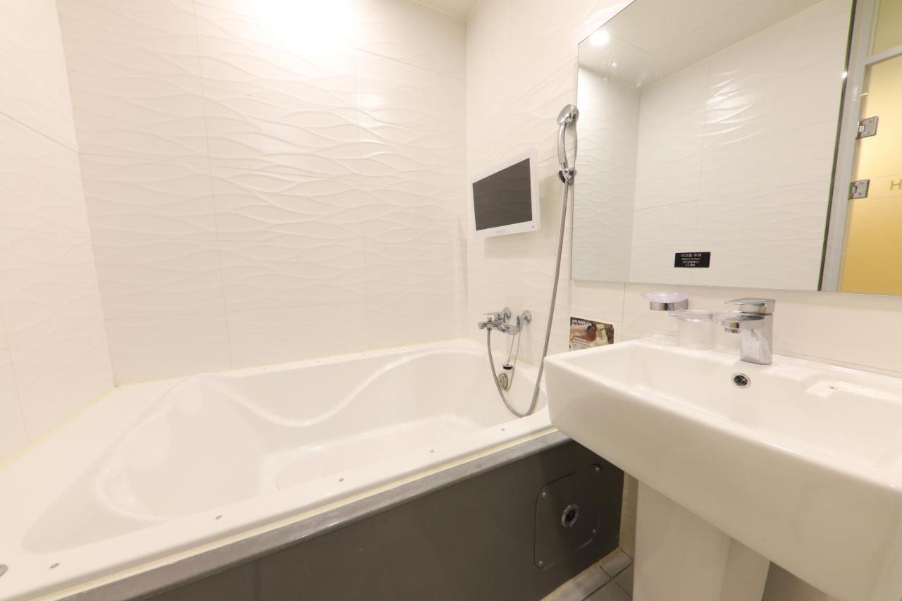 Hotel The Grang Gwangan 2*