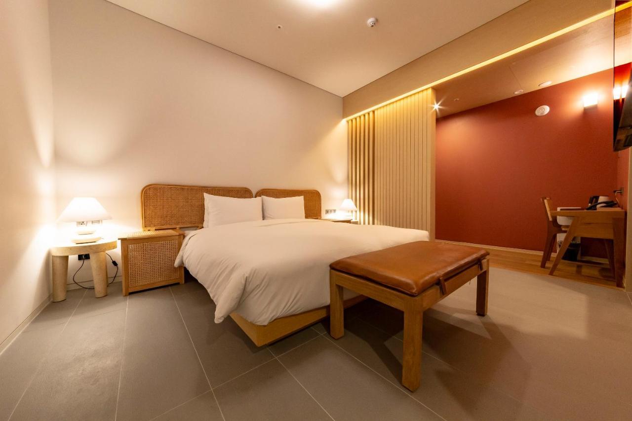 Hound Haeundae Signature Hotel
