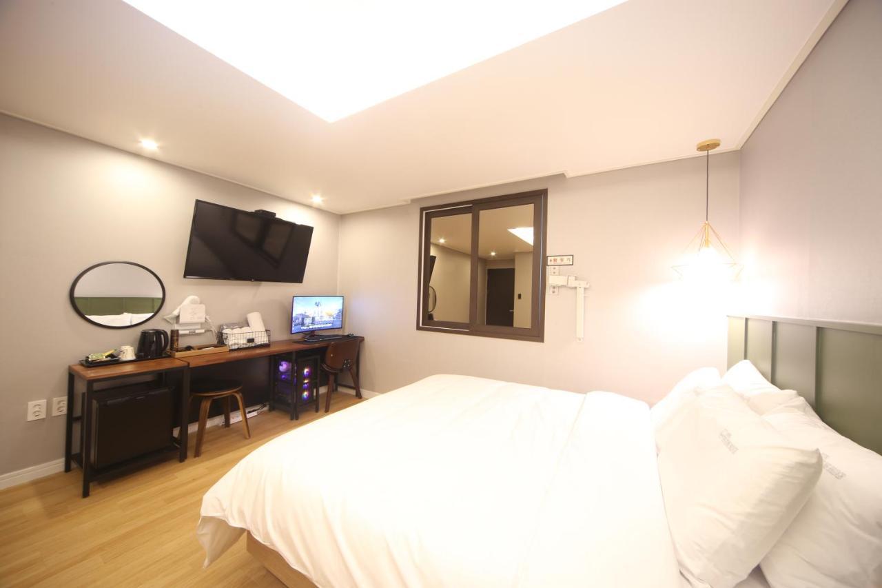 The Stone Bridge Sasang Hotel