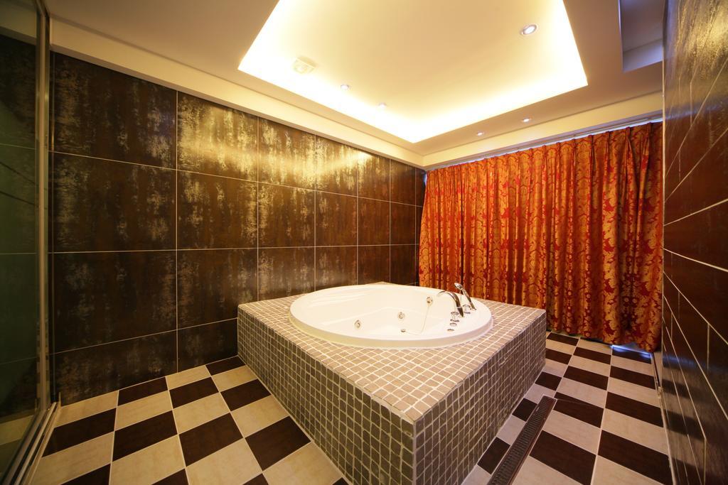 Iris Motel 2*