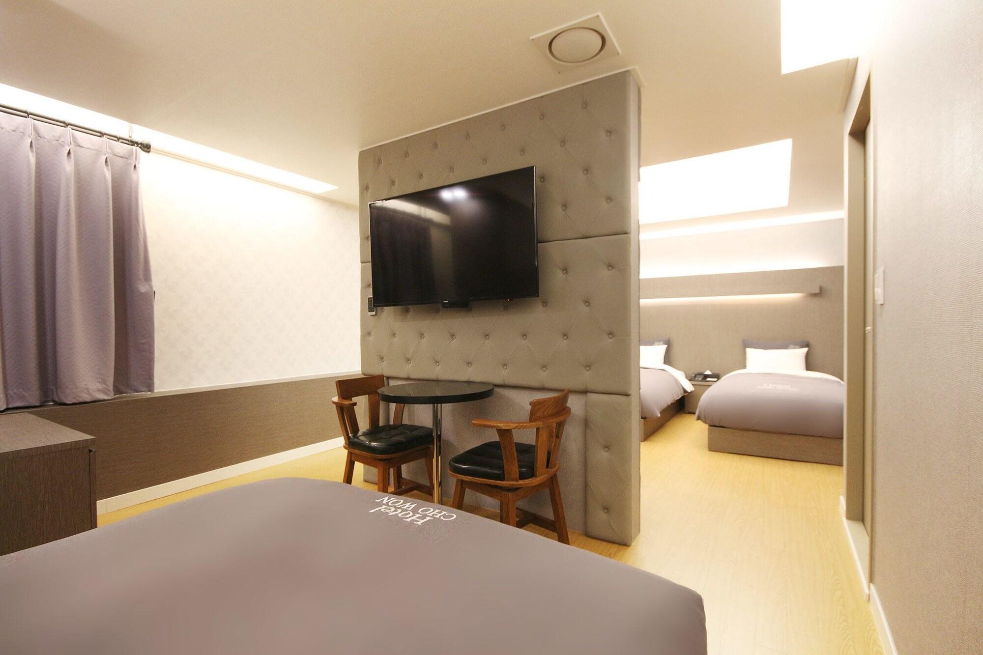 Hotel Chowon