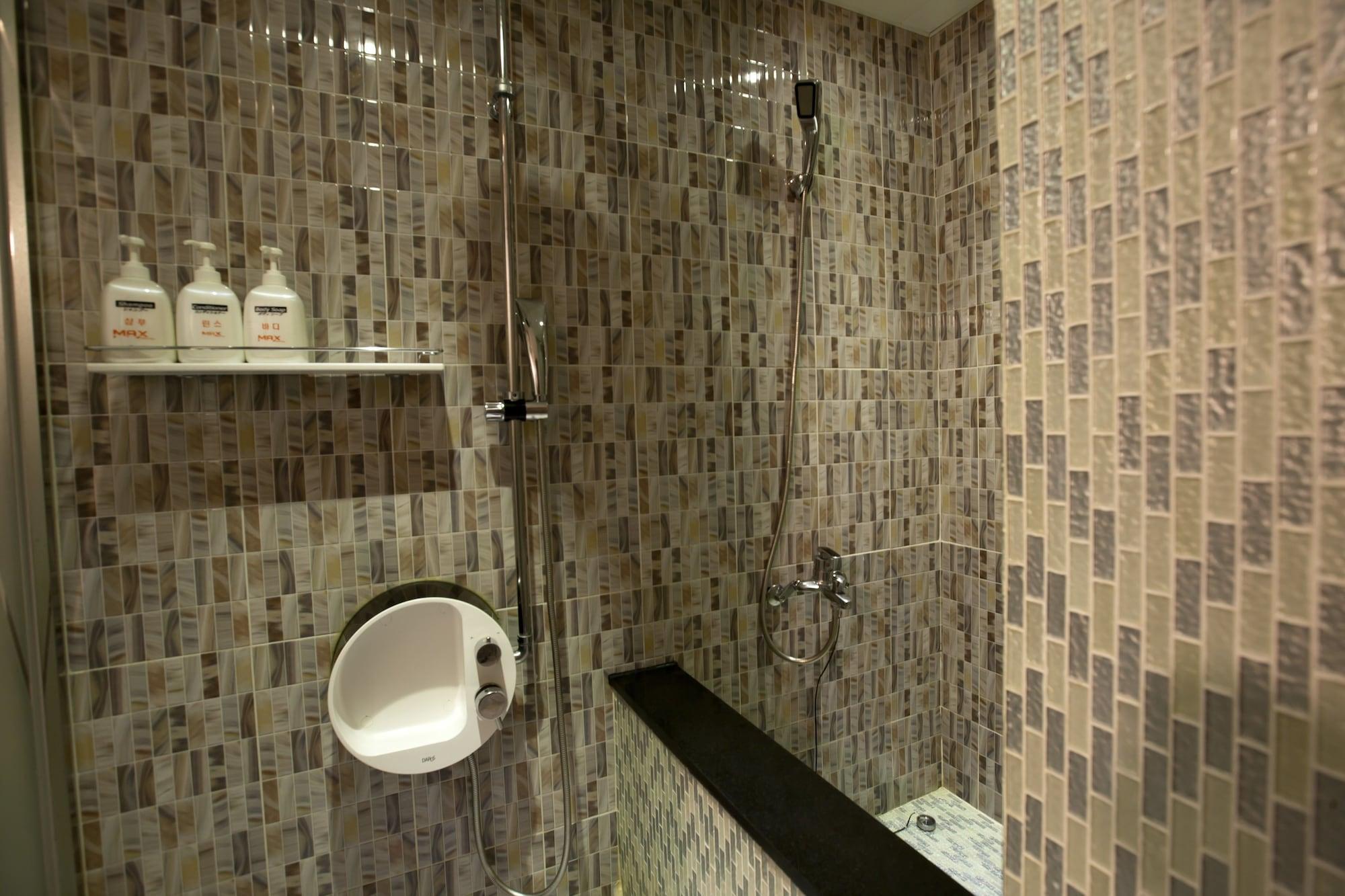 Hotel Max 2*