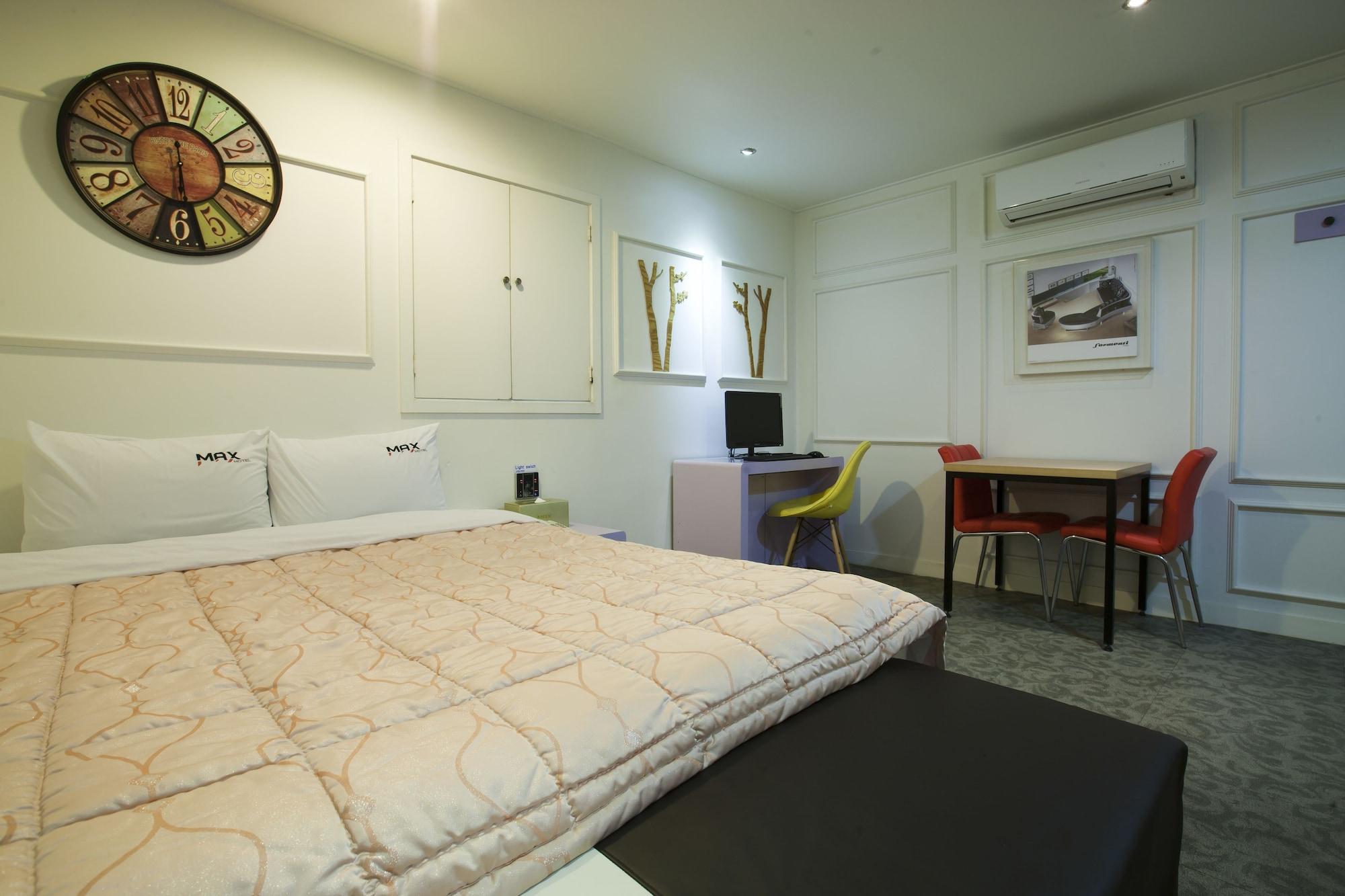 Hotel Max 2*