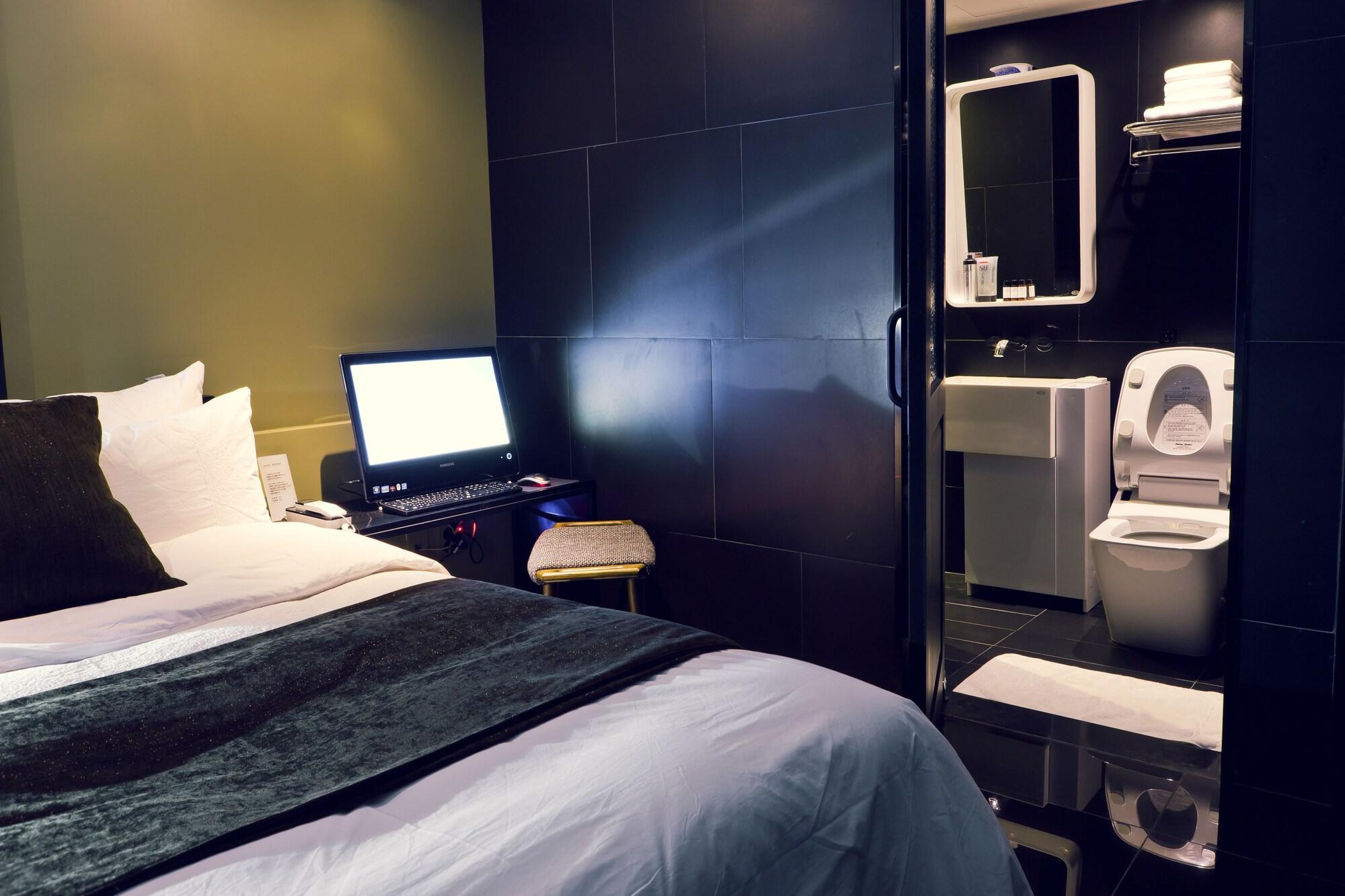 Khách sạn Amare 2*