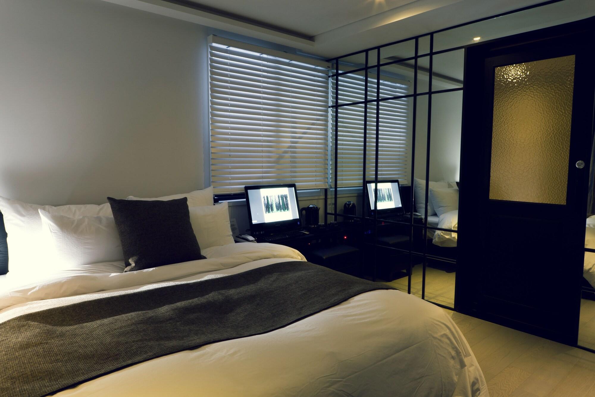 Amare Hotel