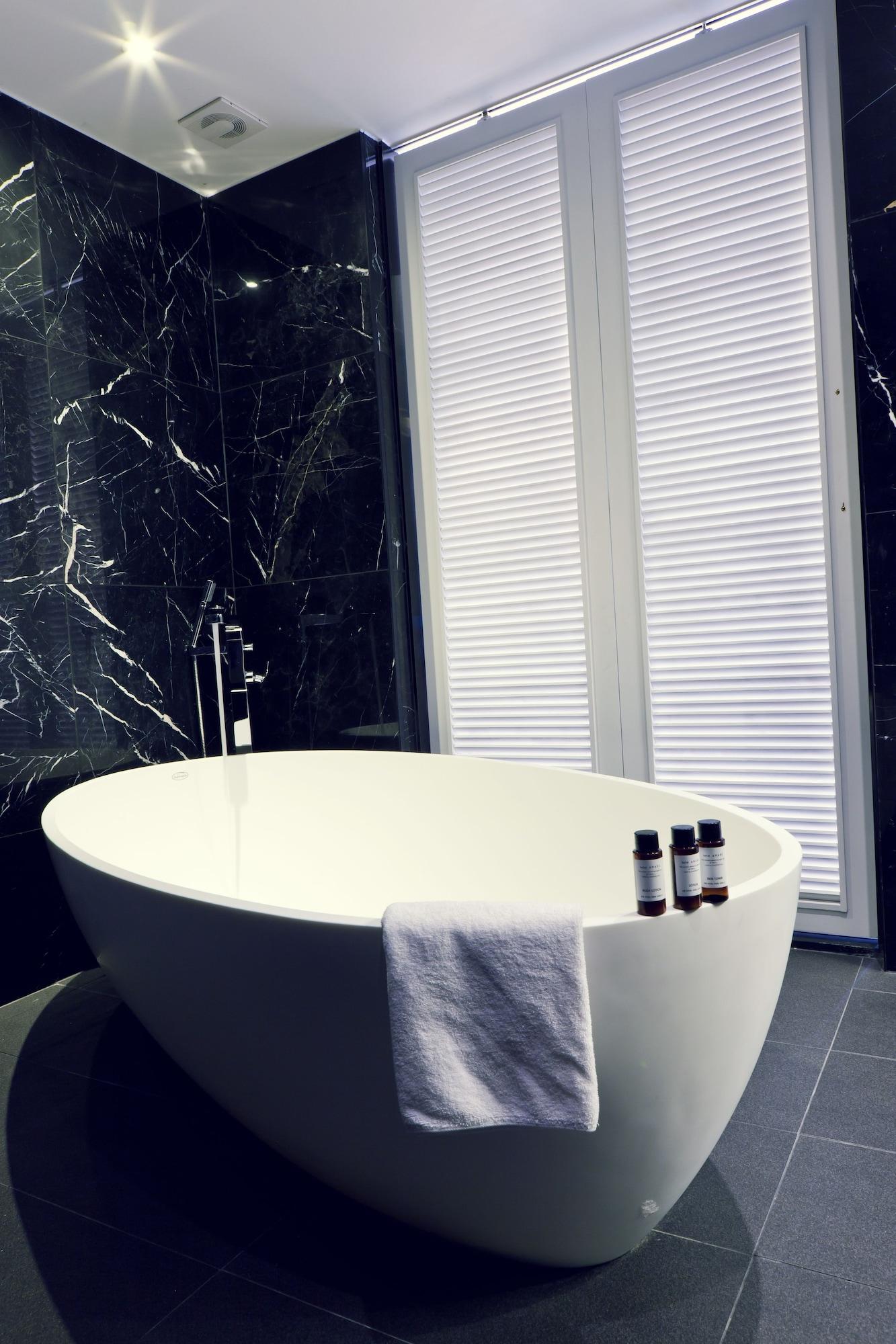 Amare Hotel 2*