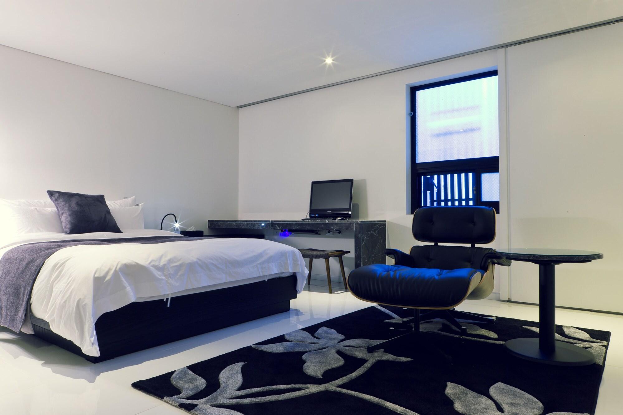 Hotel Amare