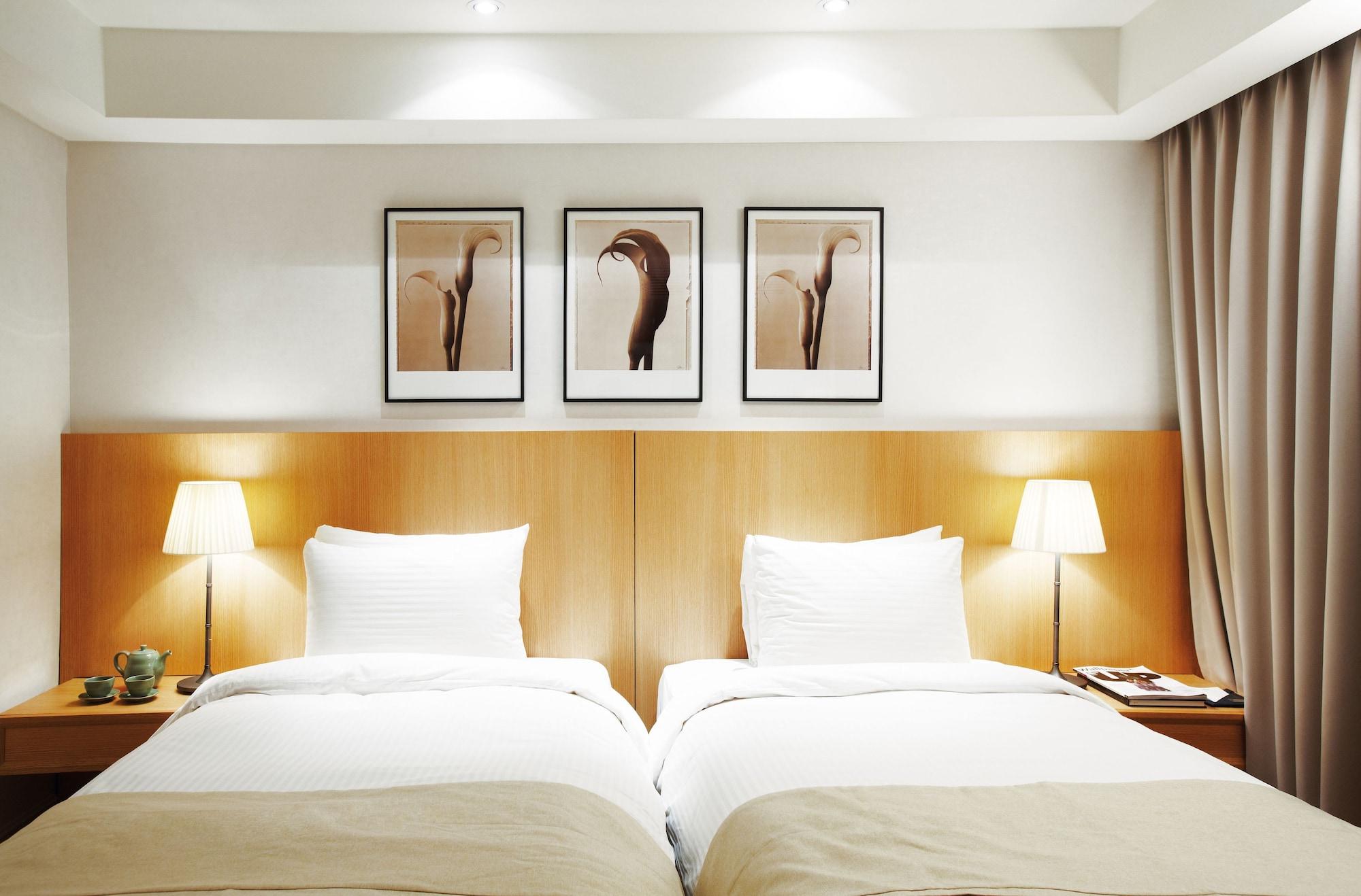 Illua Hotel 3*