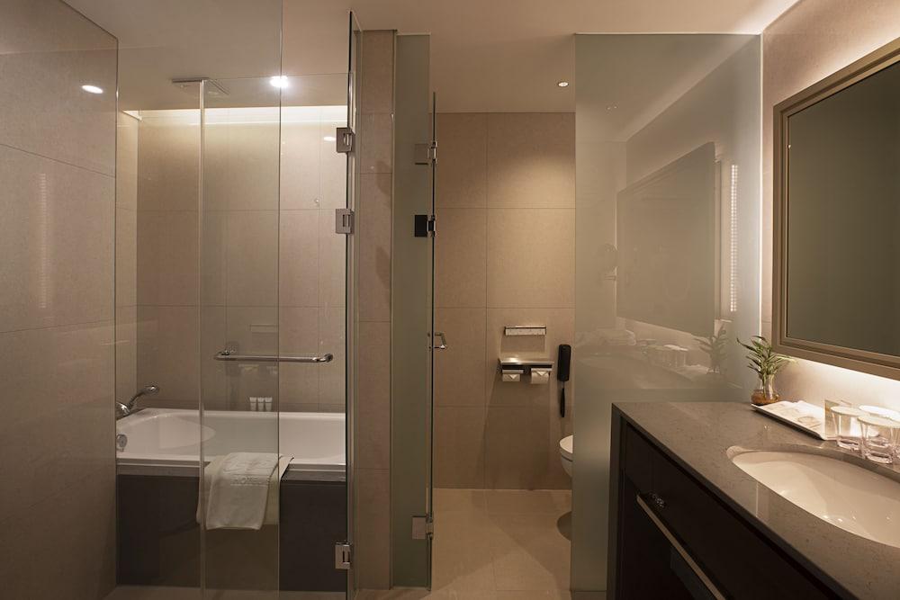 Asti Hotel 3*
