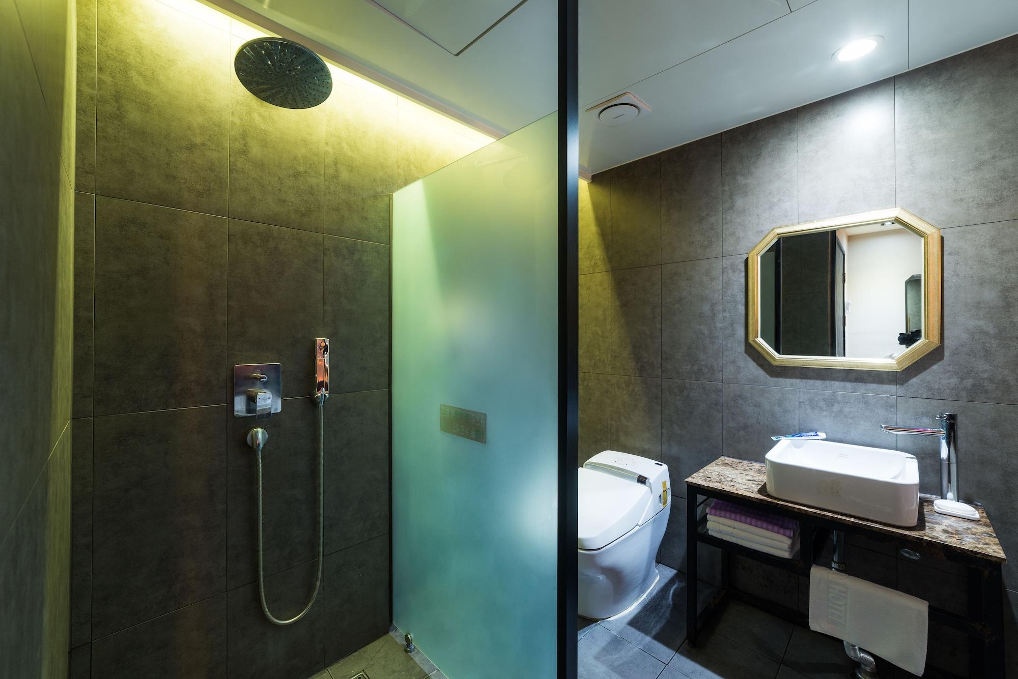 Hotel 2 Heaven Songdo Busan