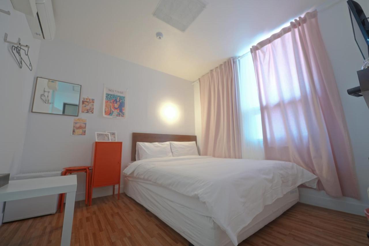 Ekonomy Haeundae Hostel *
