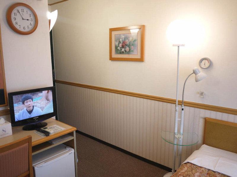 Hotel Toyoko Jungang Station 3*