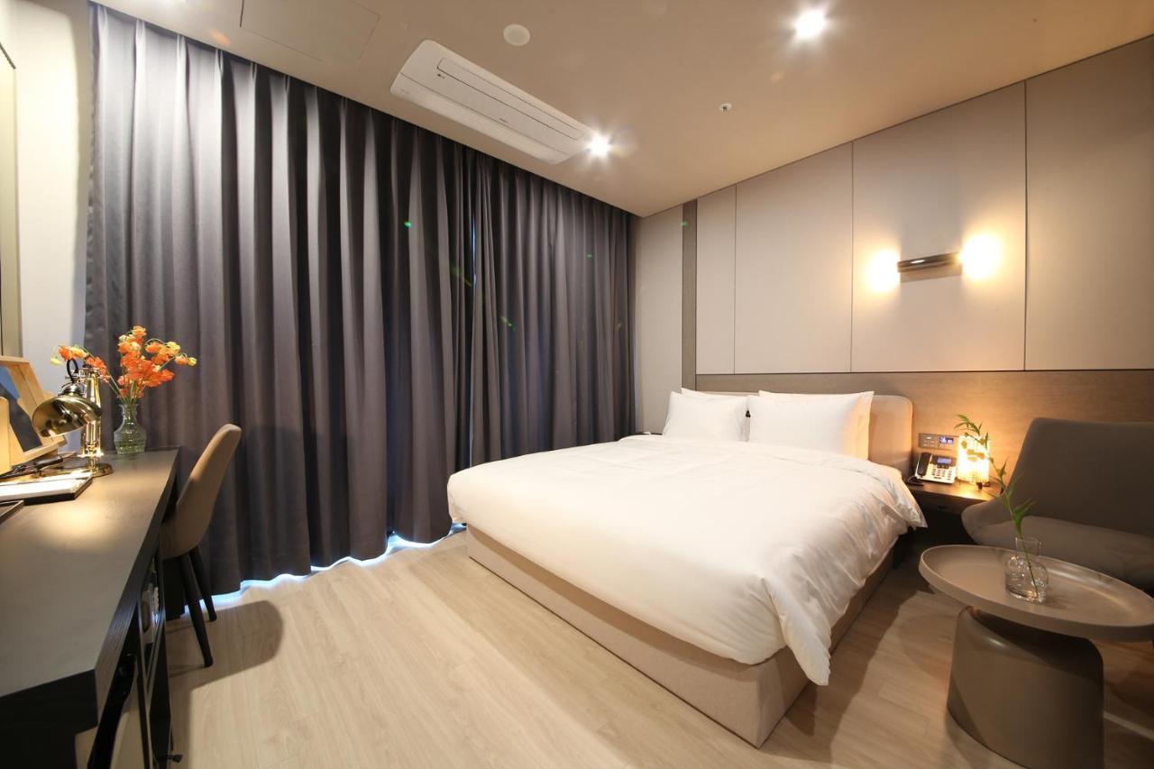 Hotel The Metro Busan