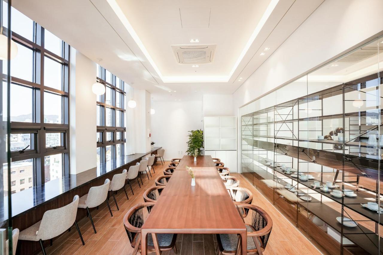 Khách sạn Space And Mood Busan