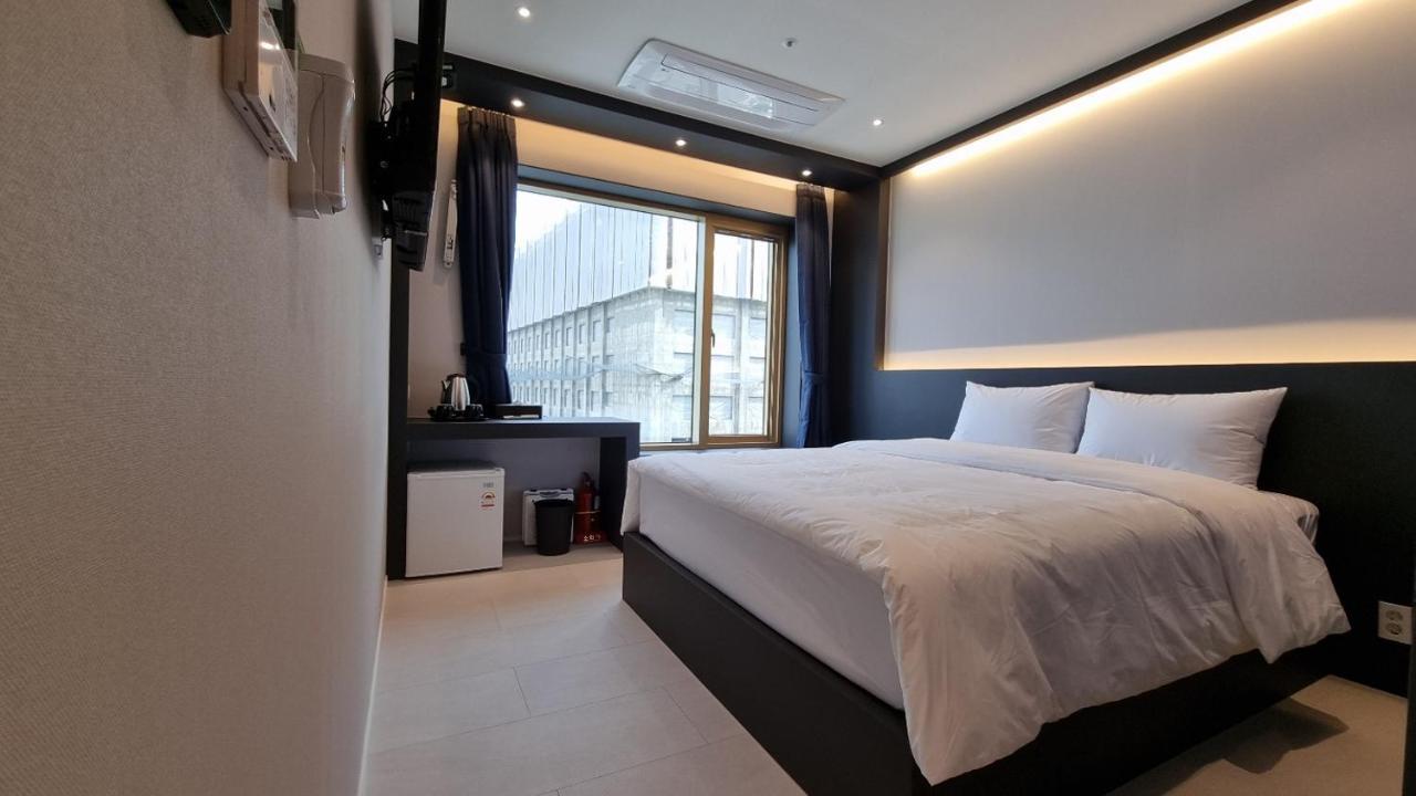 Gold Stone Hotel 3*