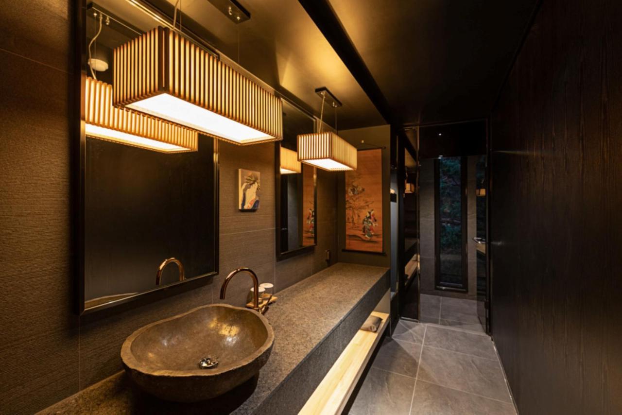 Hoshikage Hotel *