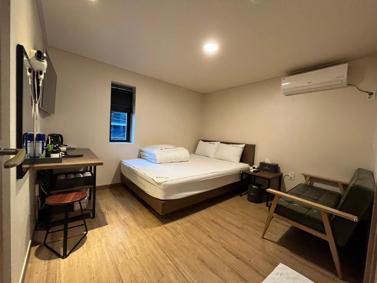 Ssangma Motel Busan