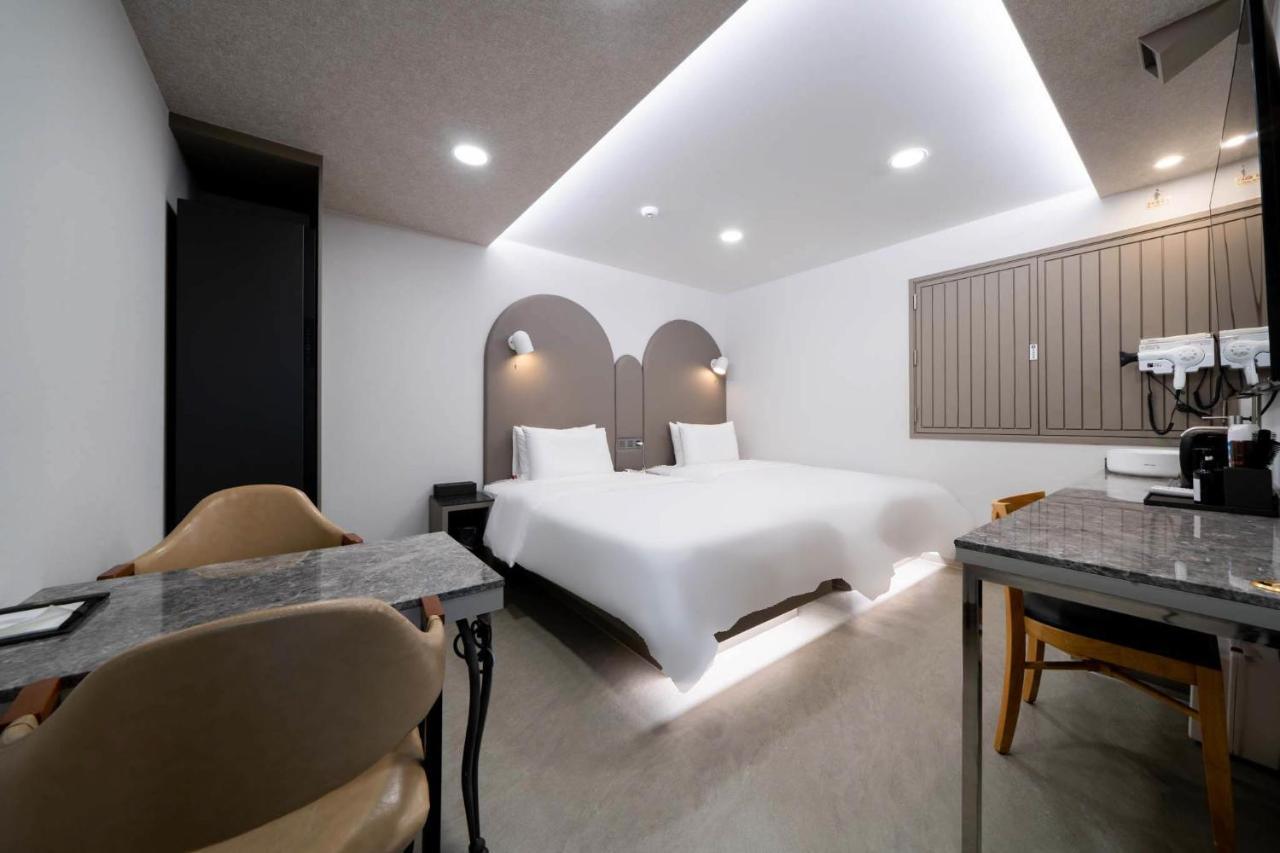 Ytt Hotel 2*