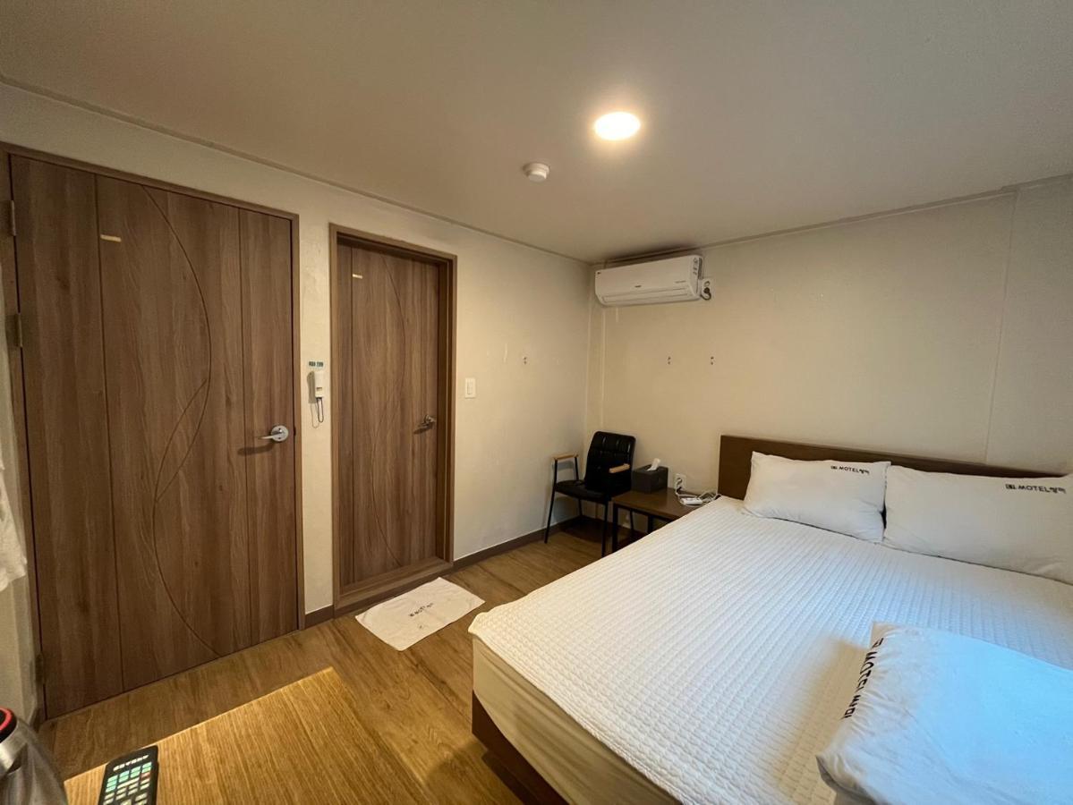 Ssangma Motel Busan