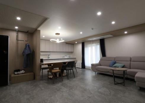 H Avenue Hwamyeong Motel *