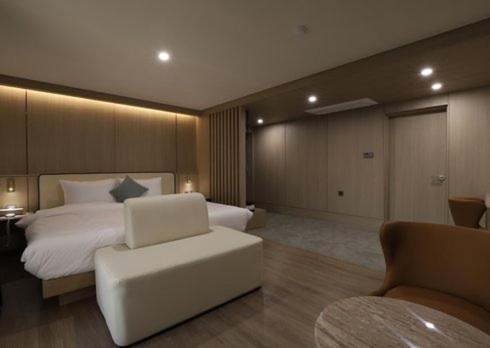 H Avenue Hwamyeong Motel Busan