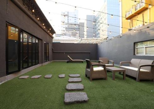 H Avenue Hwamyeong Motel