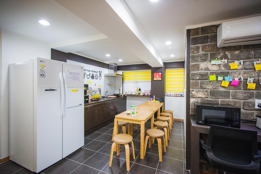 Guest house 24 Haeundae Premier 2*