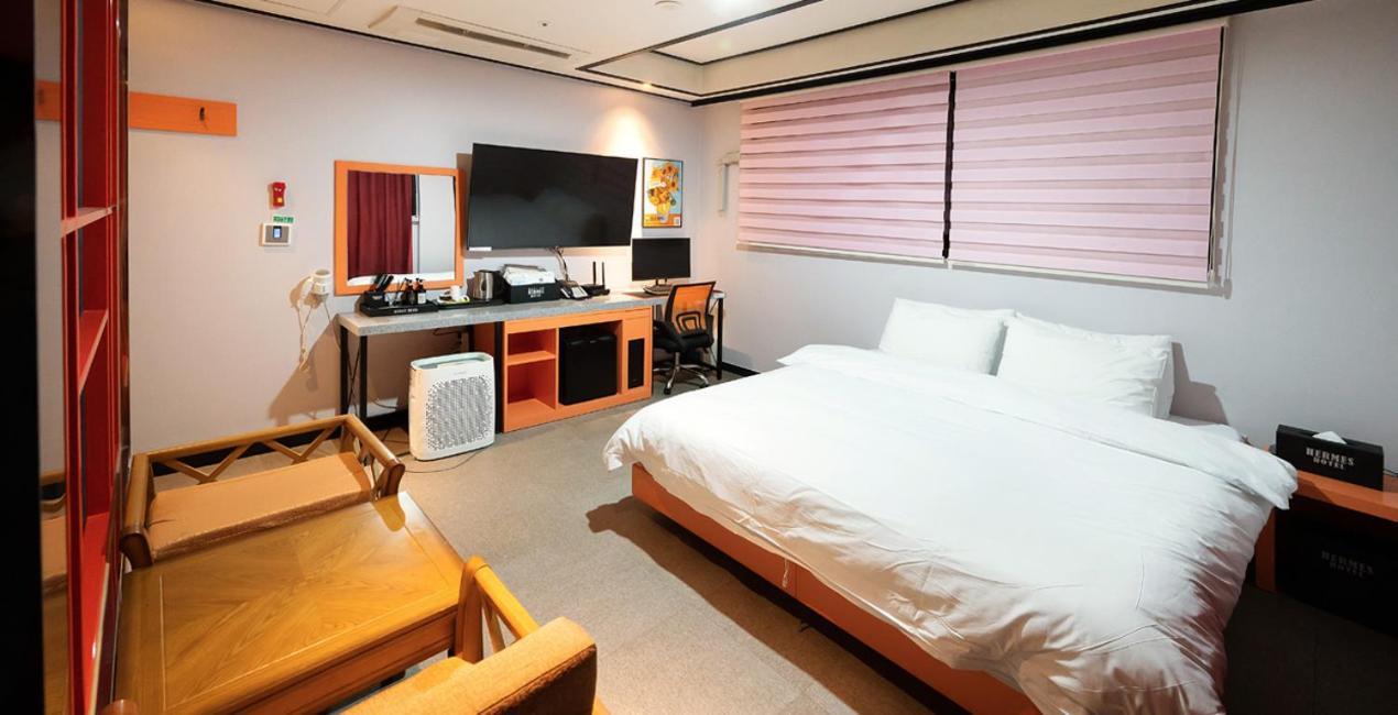 Hermes 2* Busan
