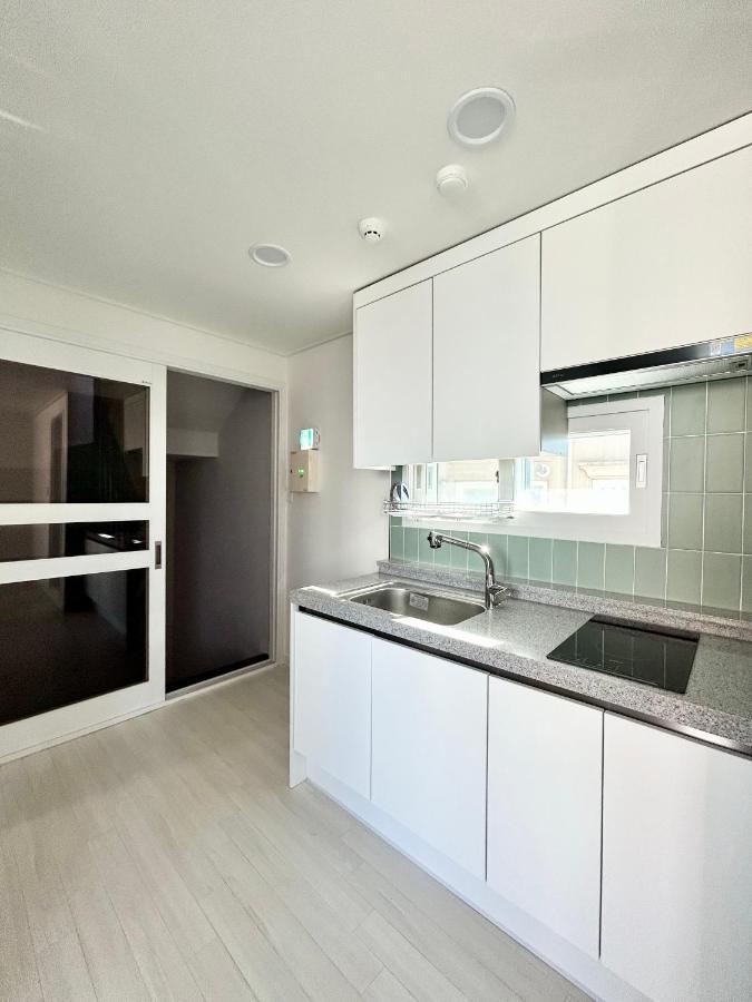 4 3 Bathrooms Whole House * Busan
