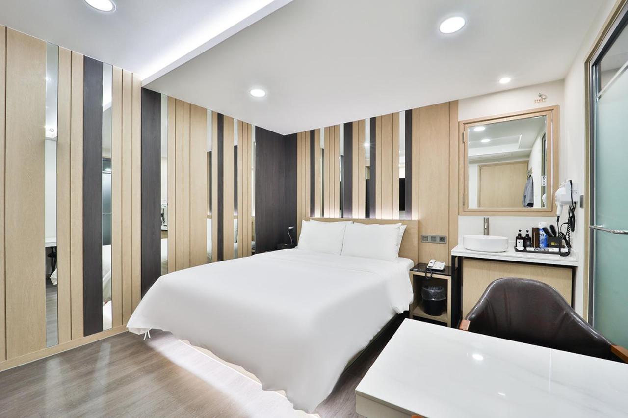 Ytt Hotel
