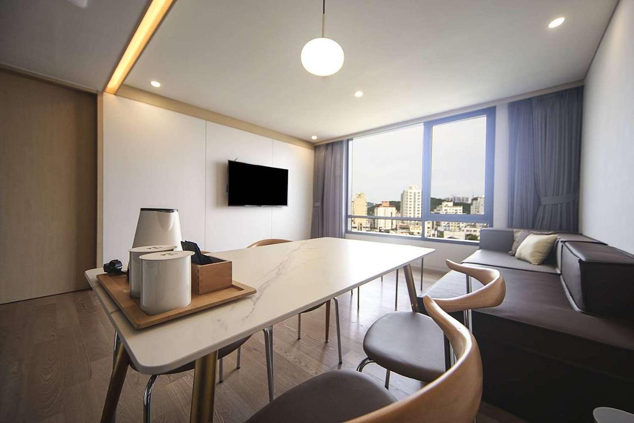 Hotel Hound Songjeong Busan