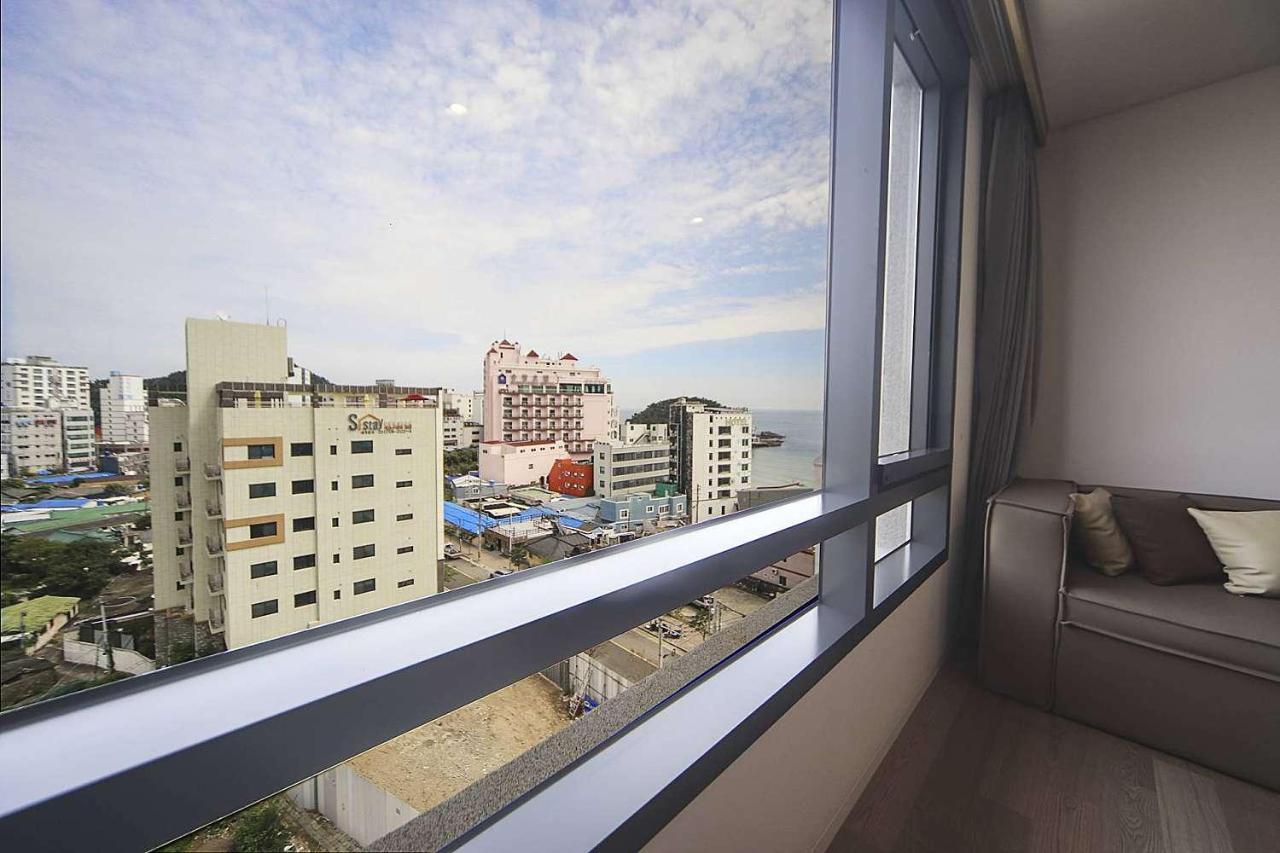 Hound Songjeong Hotel *