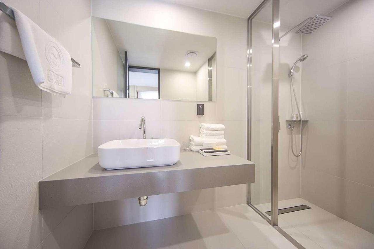 Hound Songjeong Hotel Busan