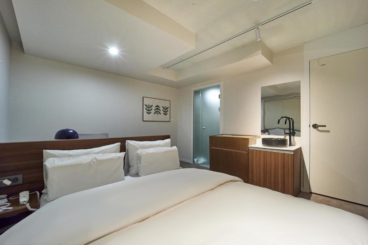Aank Nampo Hotel