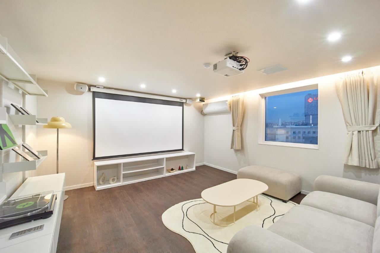 Aank Nampo Hotel