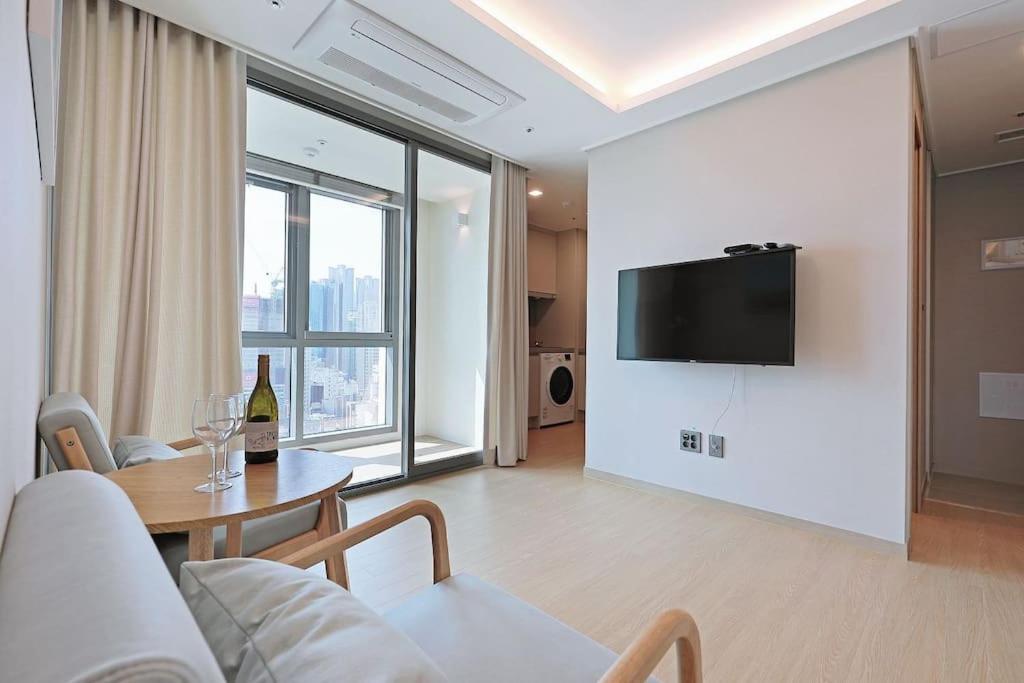 Wave Haeundae Apartment *