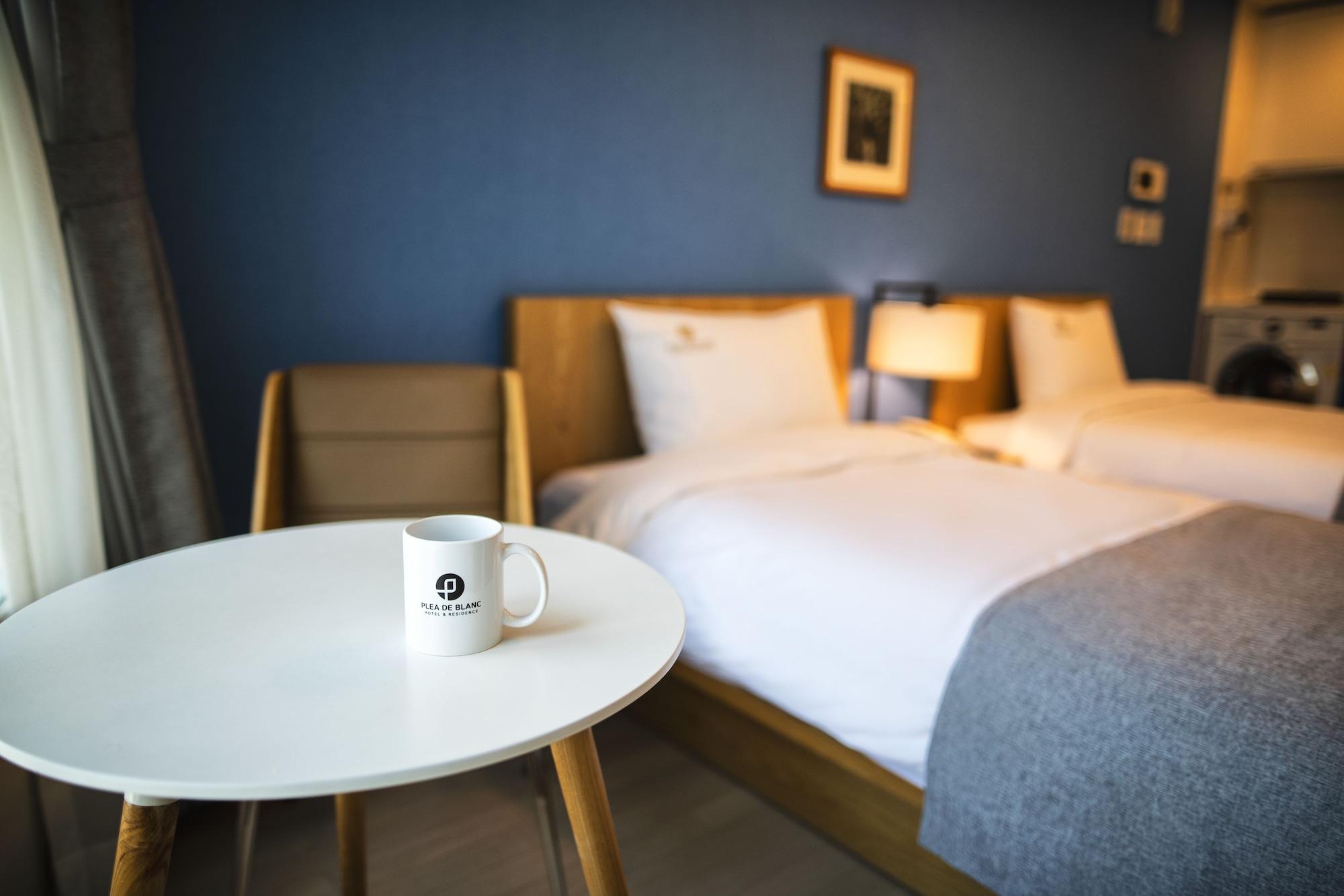 Plea De Blanc & Hotel
