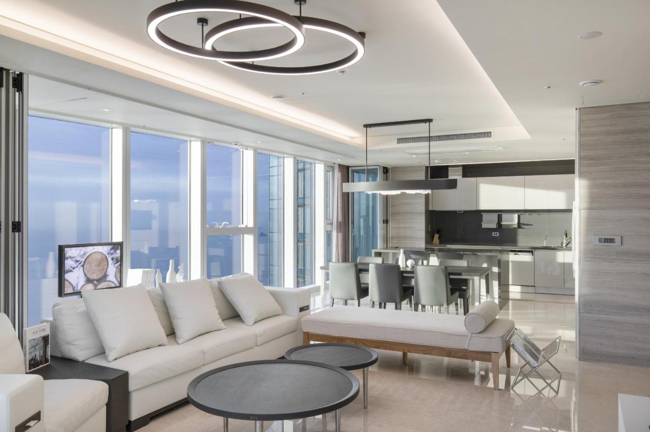 Hotel Lct Y Collection