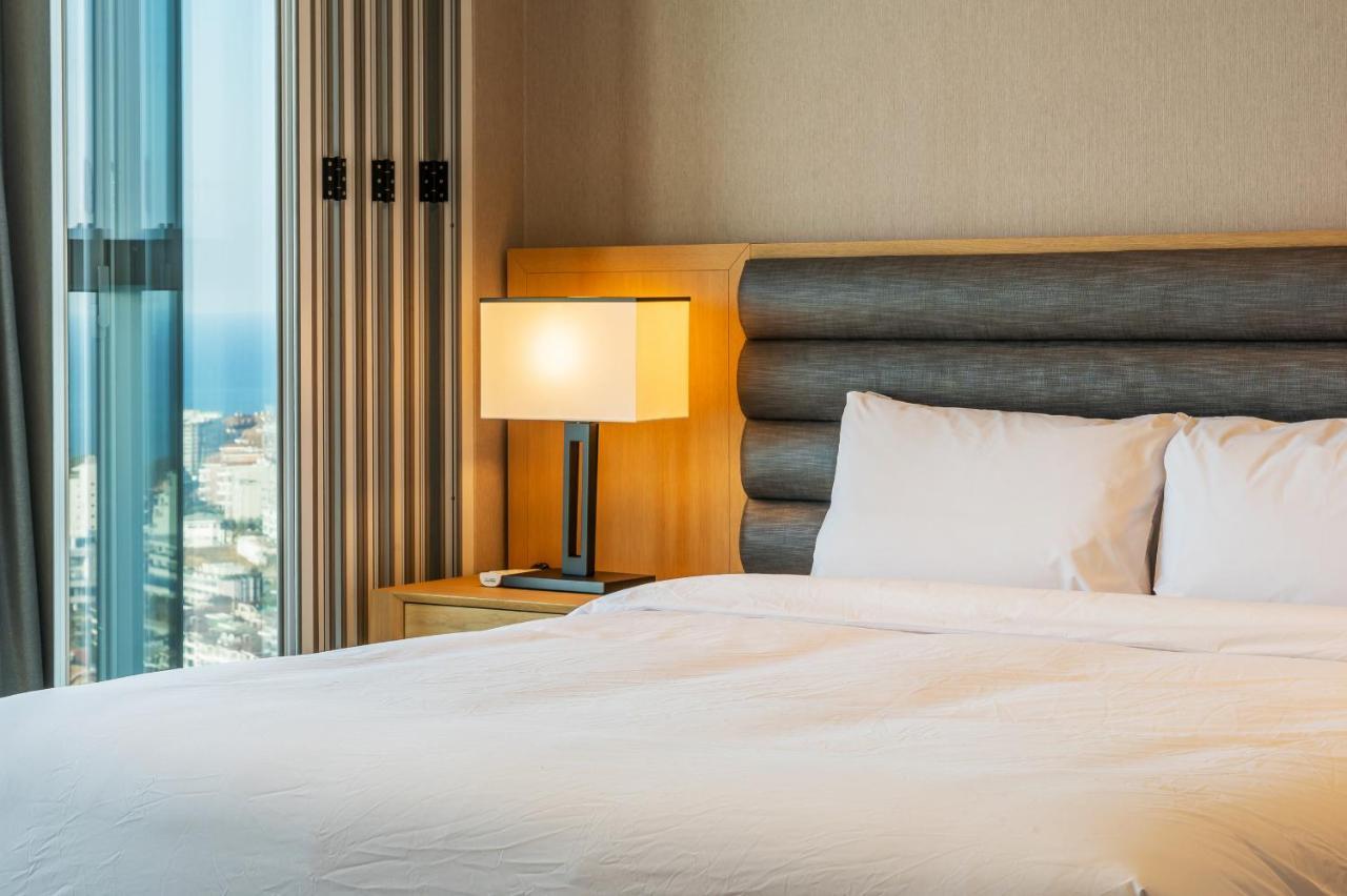 Hotel Lct Y Collection *