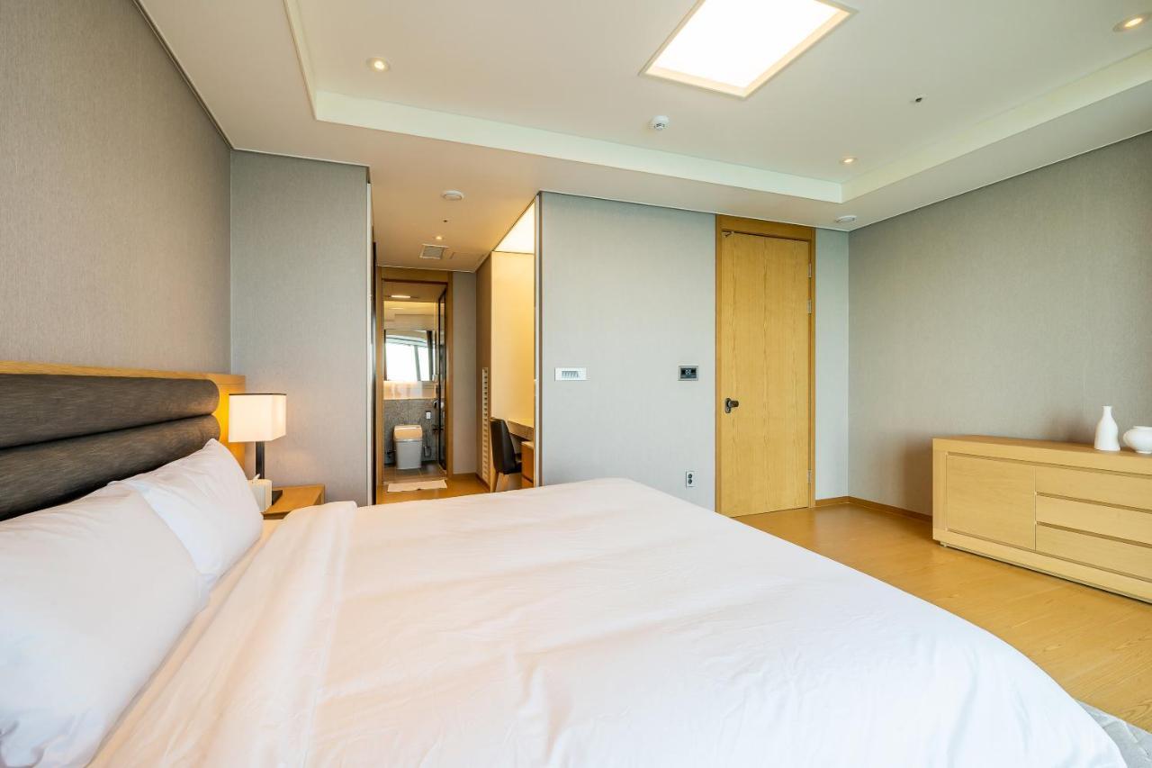 Lct Y Collection Hotel *