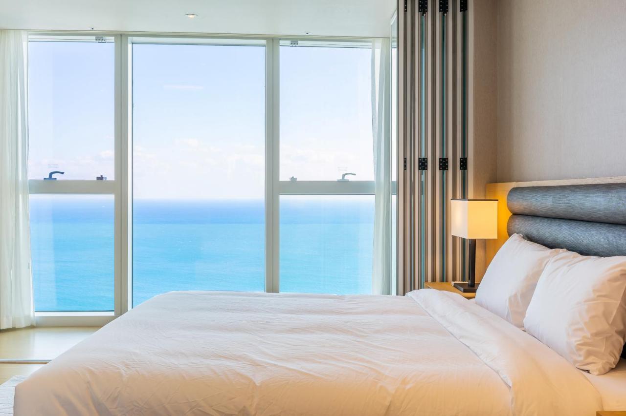 Hotel Lct Y Collection *
