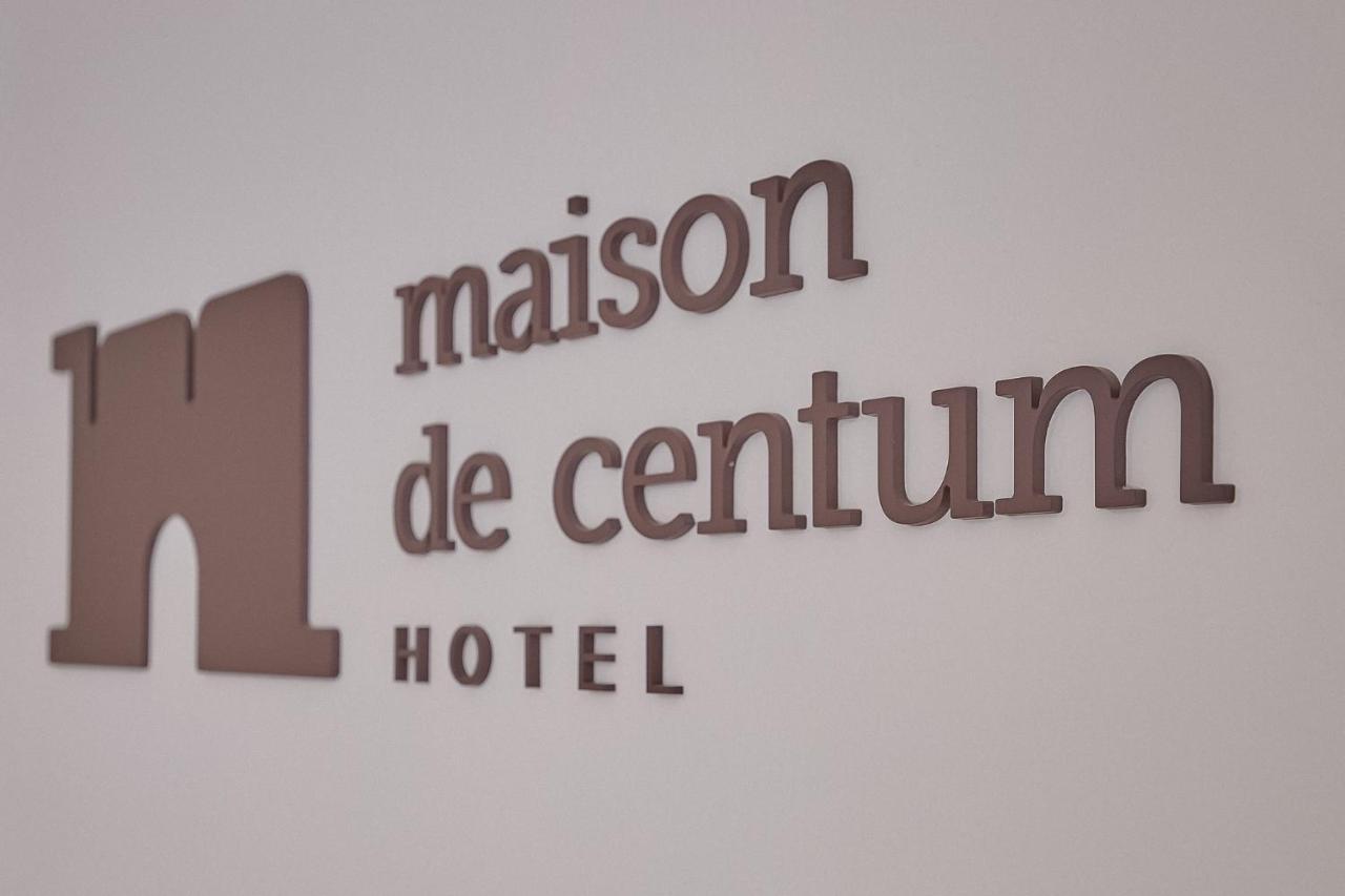 Maison De Centum