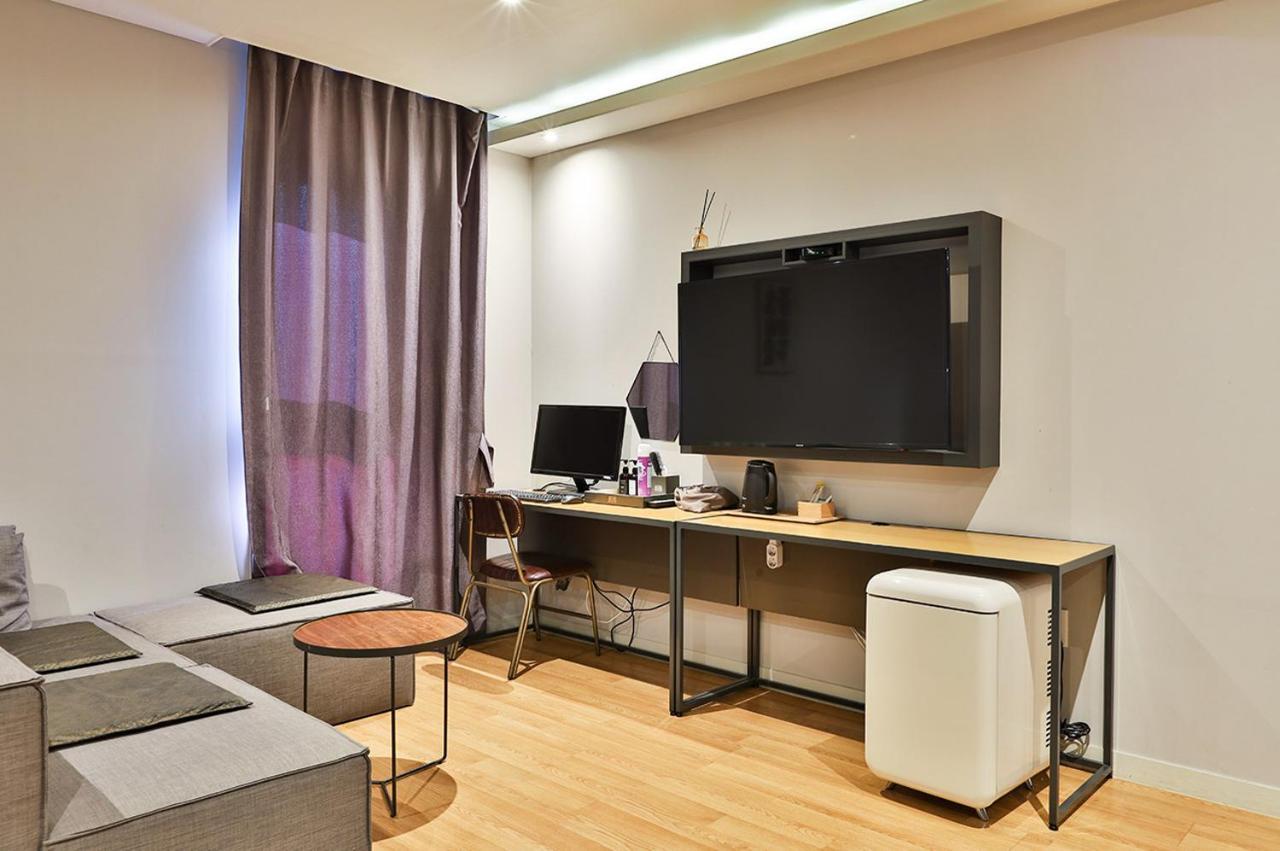 Brown Dot Jeonggwan Hotel *