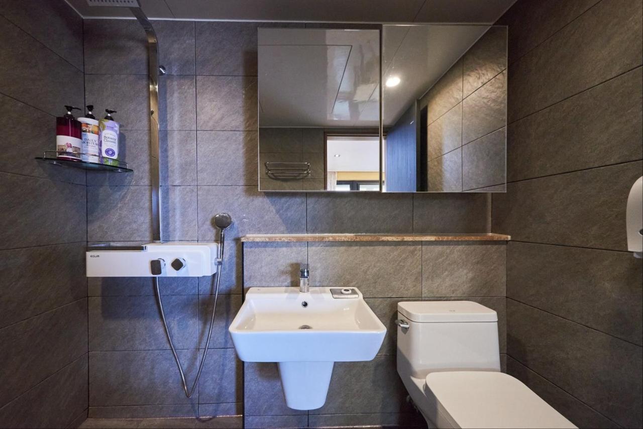 Holiday home Ara House
