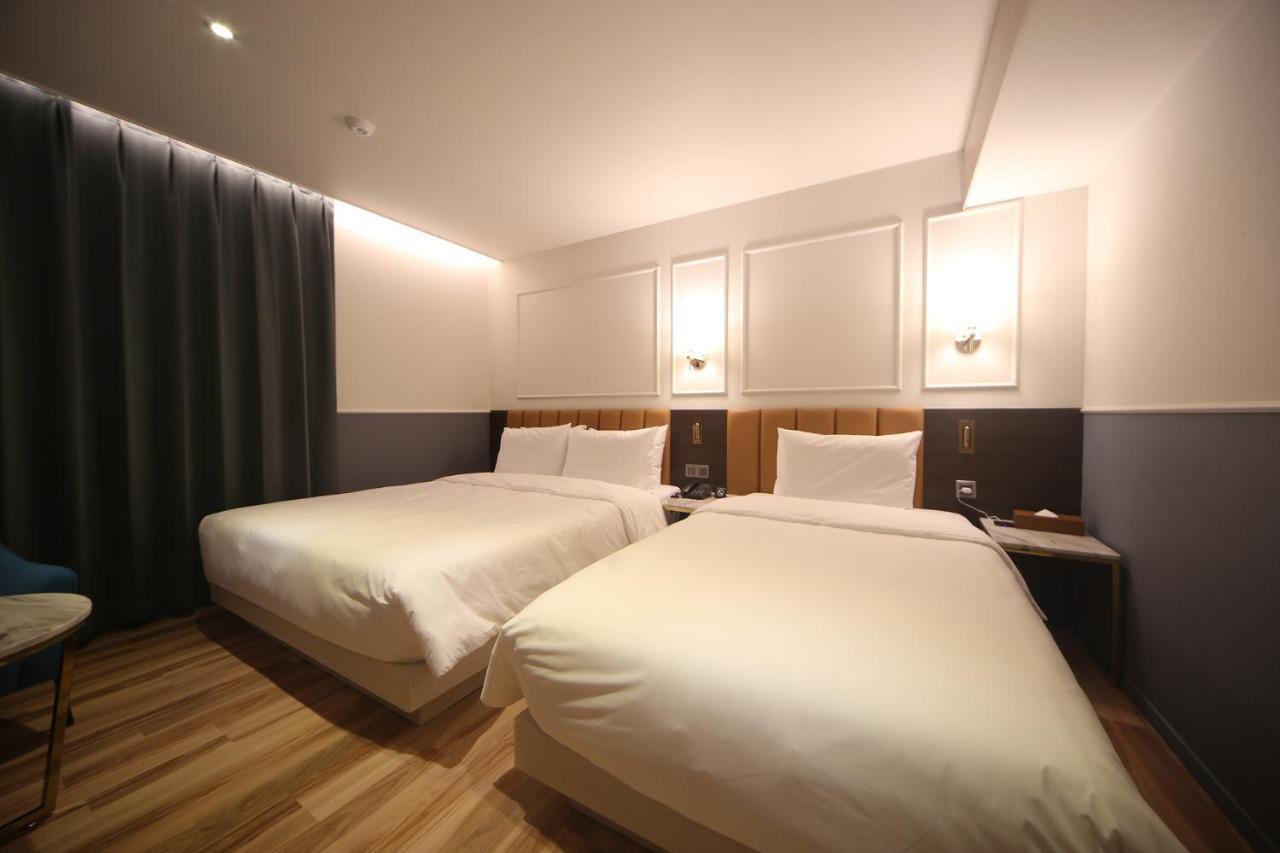 H Avenue Minam Hotel