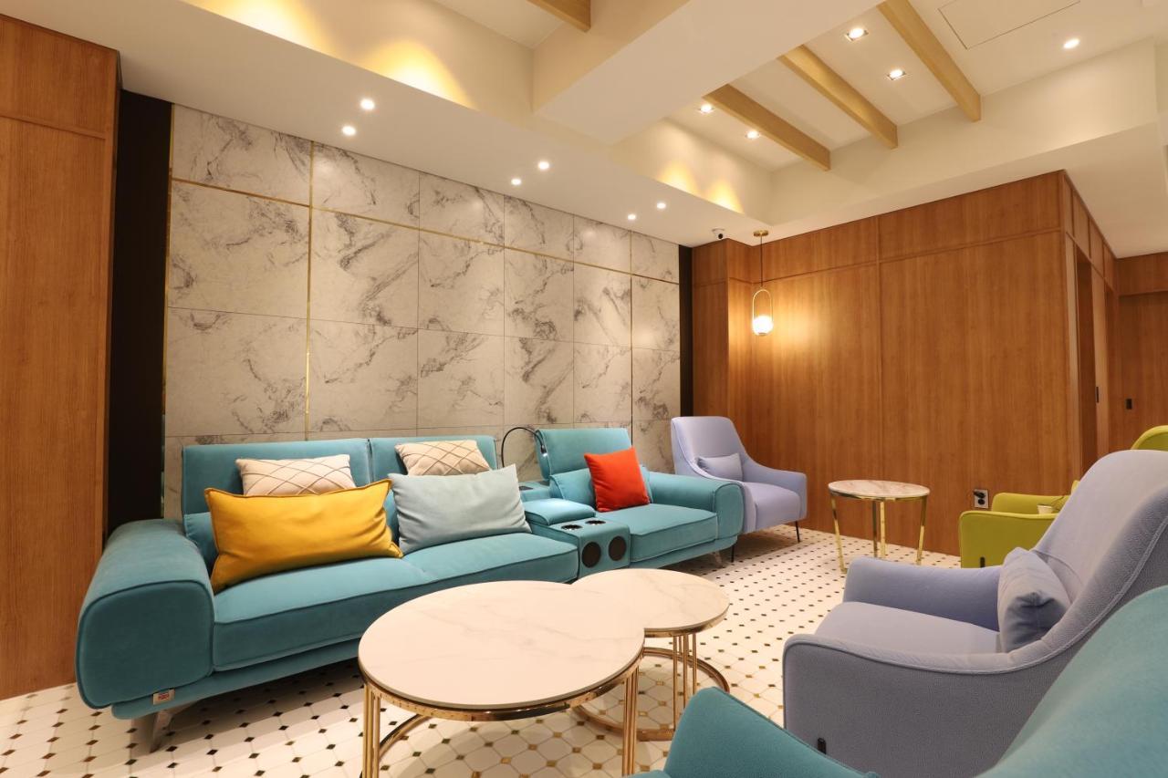 H Avenue Minam Hotel