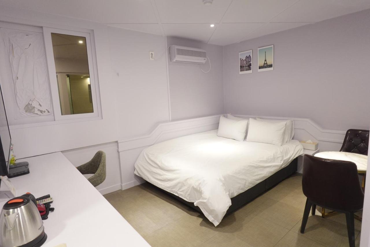 Gwanganri A Hotel Busan