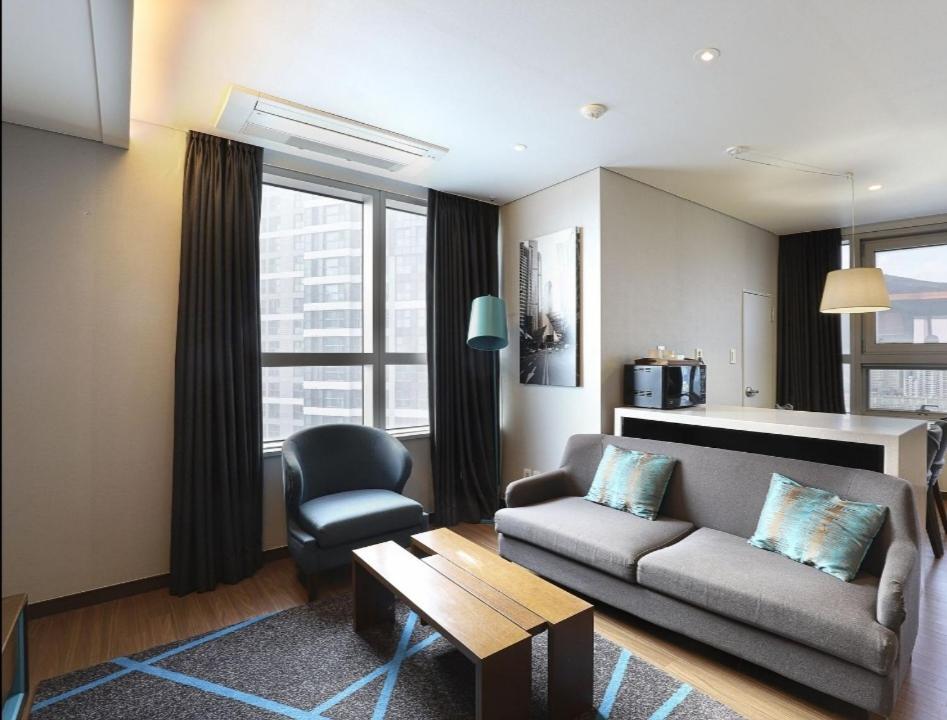 Haeundae Wide Ocean View & 4* Busan