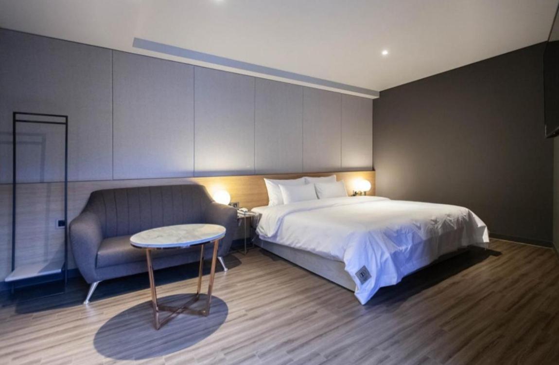Hotel Brown Dot Hadan *