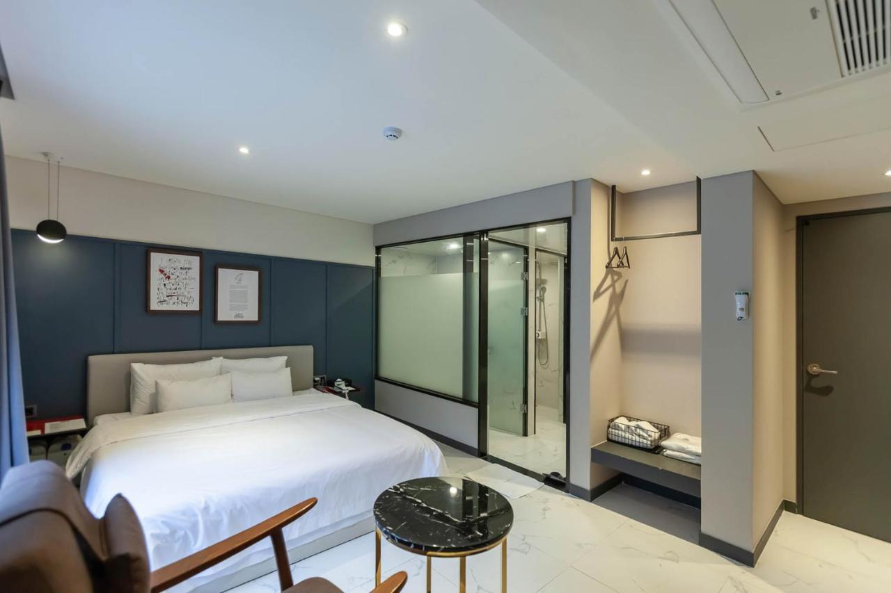 Hotel Brown Dot Hadan